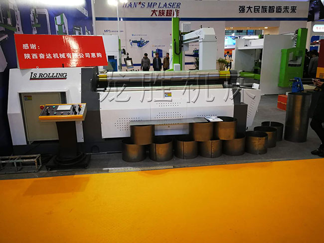 W12-12X2000四辊卷板机卷圆效果
